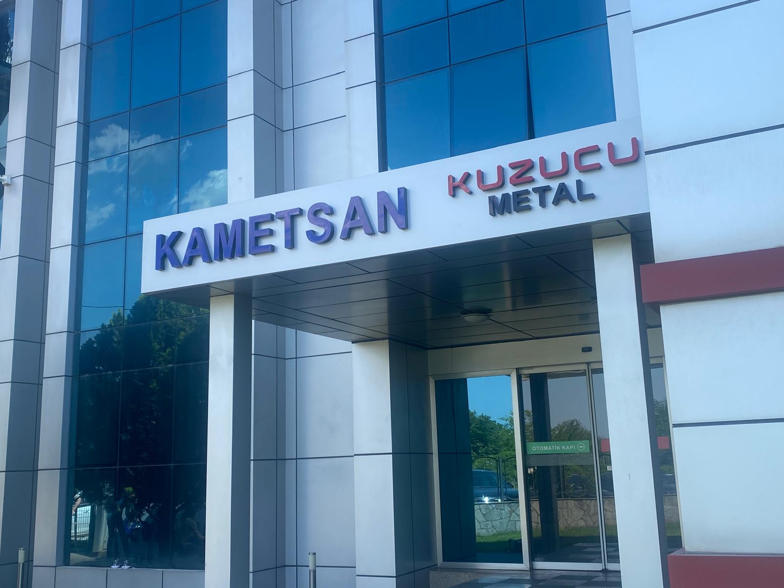 Kametsan ve Kuzucu Metal dış cephe tabela uygulaması