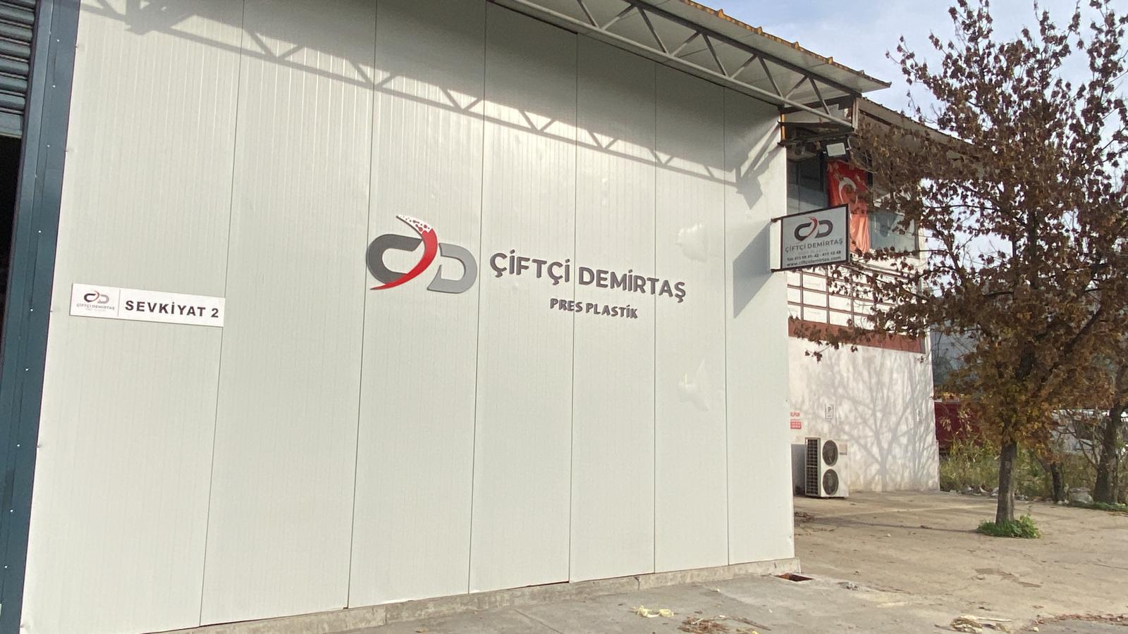 Çiftçi Demirtaş fabrika dış cephe tabelası